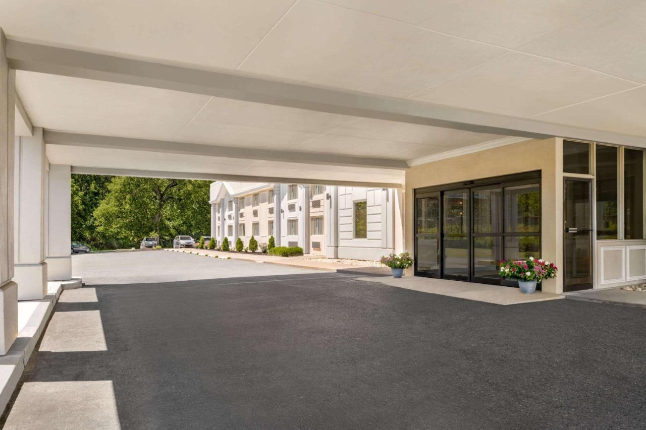 Ramada By Wyndham Allentown Bethlehem Zewnętrze zdjęcie