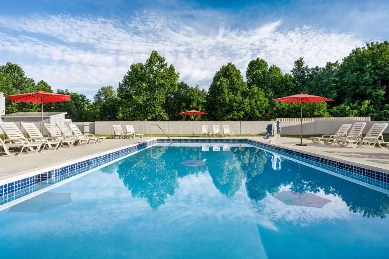 Ramada By Wyndham Allentown Bethlehem Zewnętrze zdjęcie