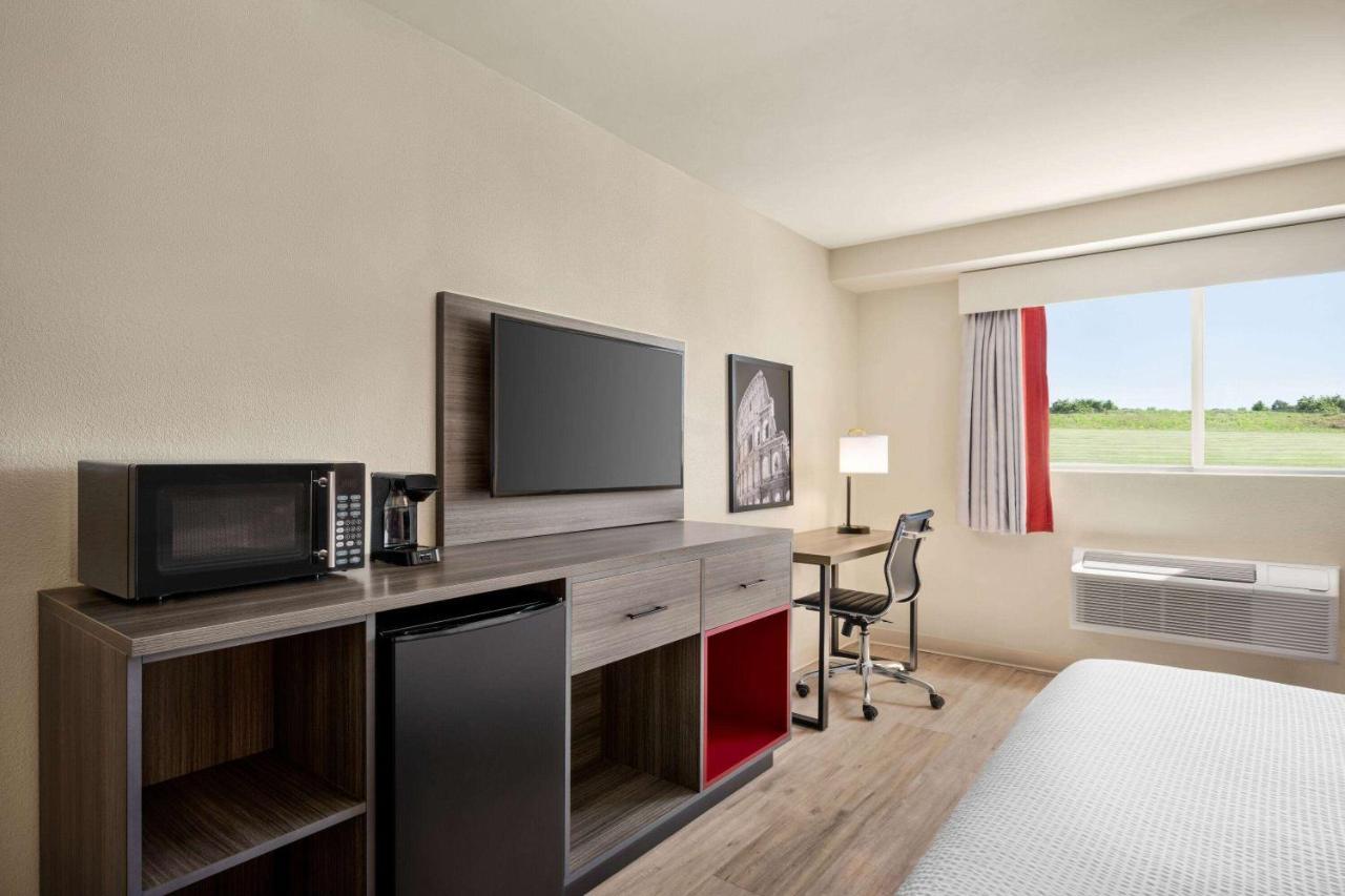 Ramada By Wyndham Allentown Bethlehem Zewnętrze zdjęcie