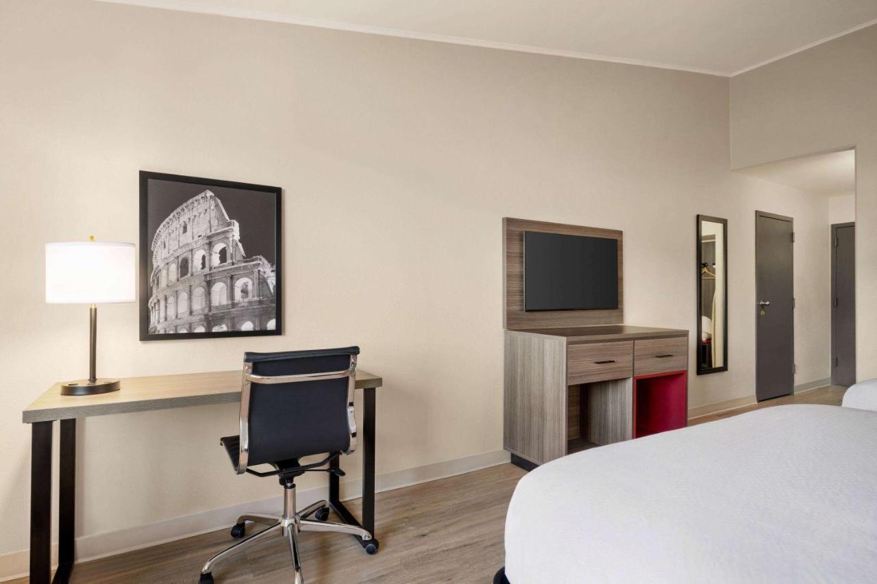 Ramada By Wyndham Allentown Bethlehem Zewnętrze zdjęcie