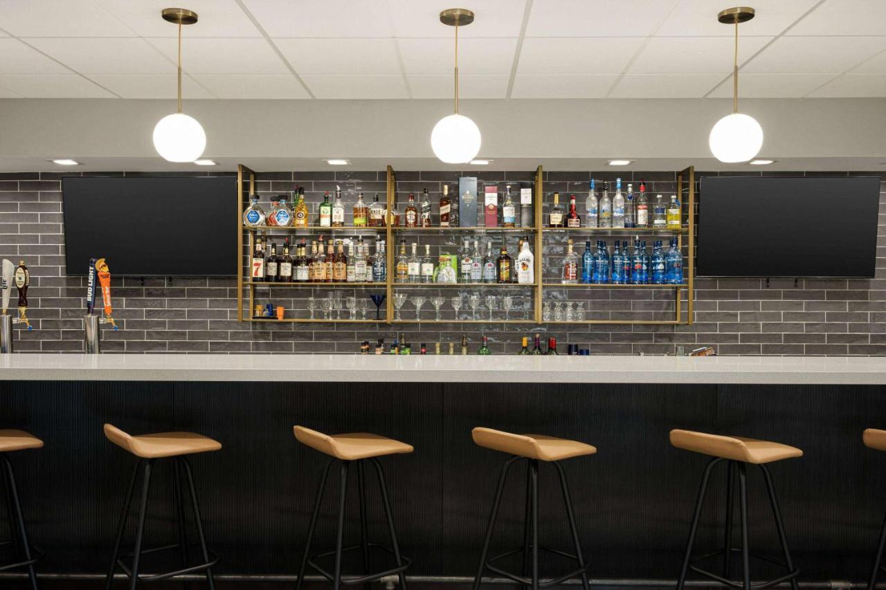 Ramada By Wyndham Allentown Bethlehem Zewnętrze zdjęcie