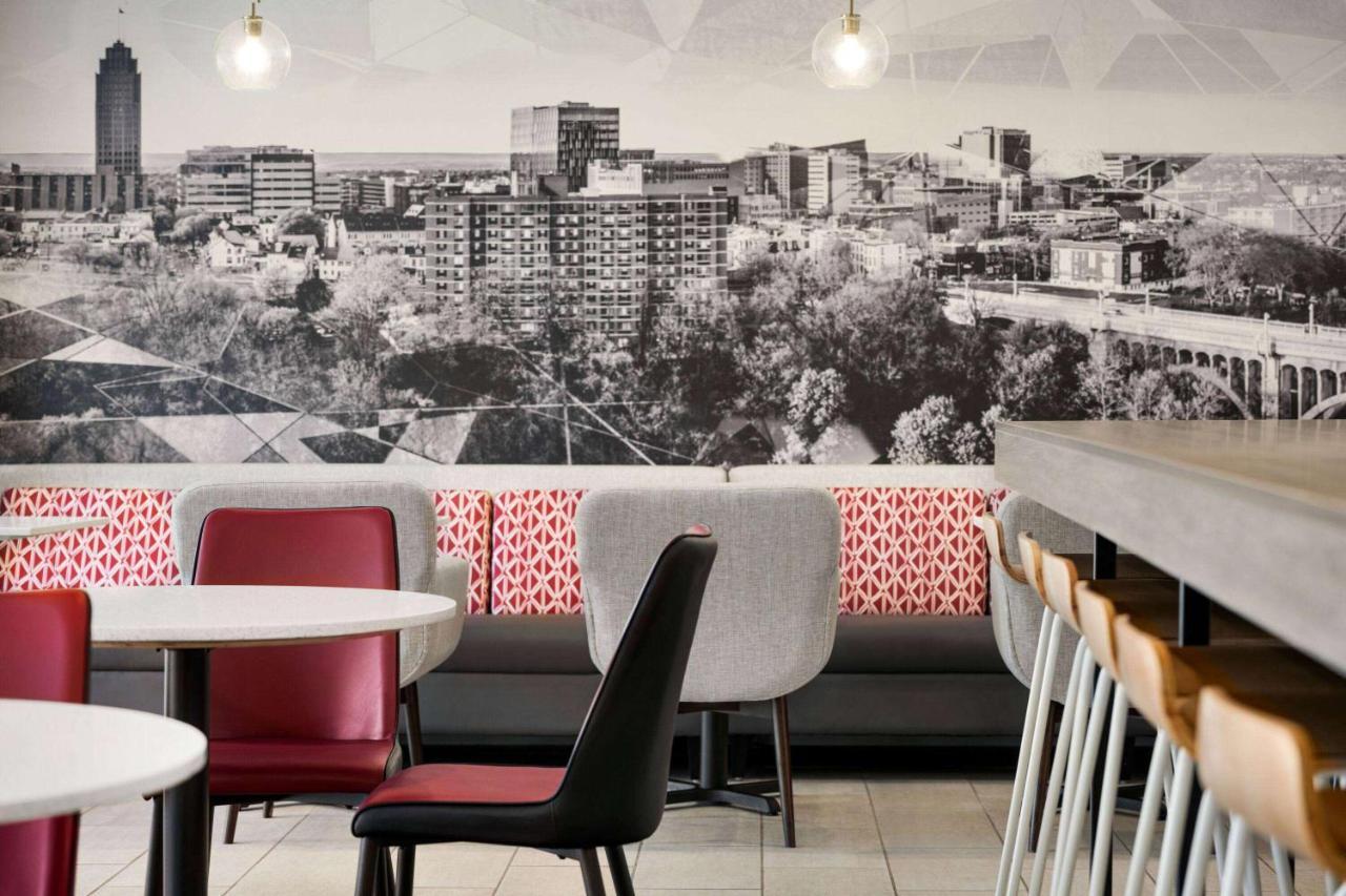Ramada By Wyndham Allentown Bethlehem Zewnętrze zdjęcie
