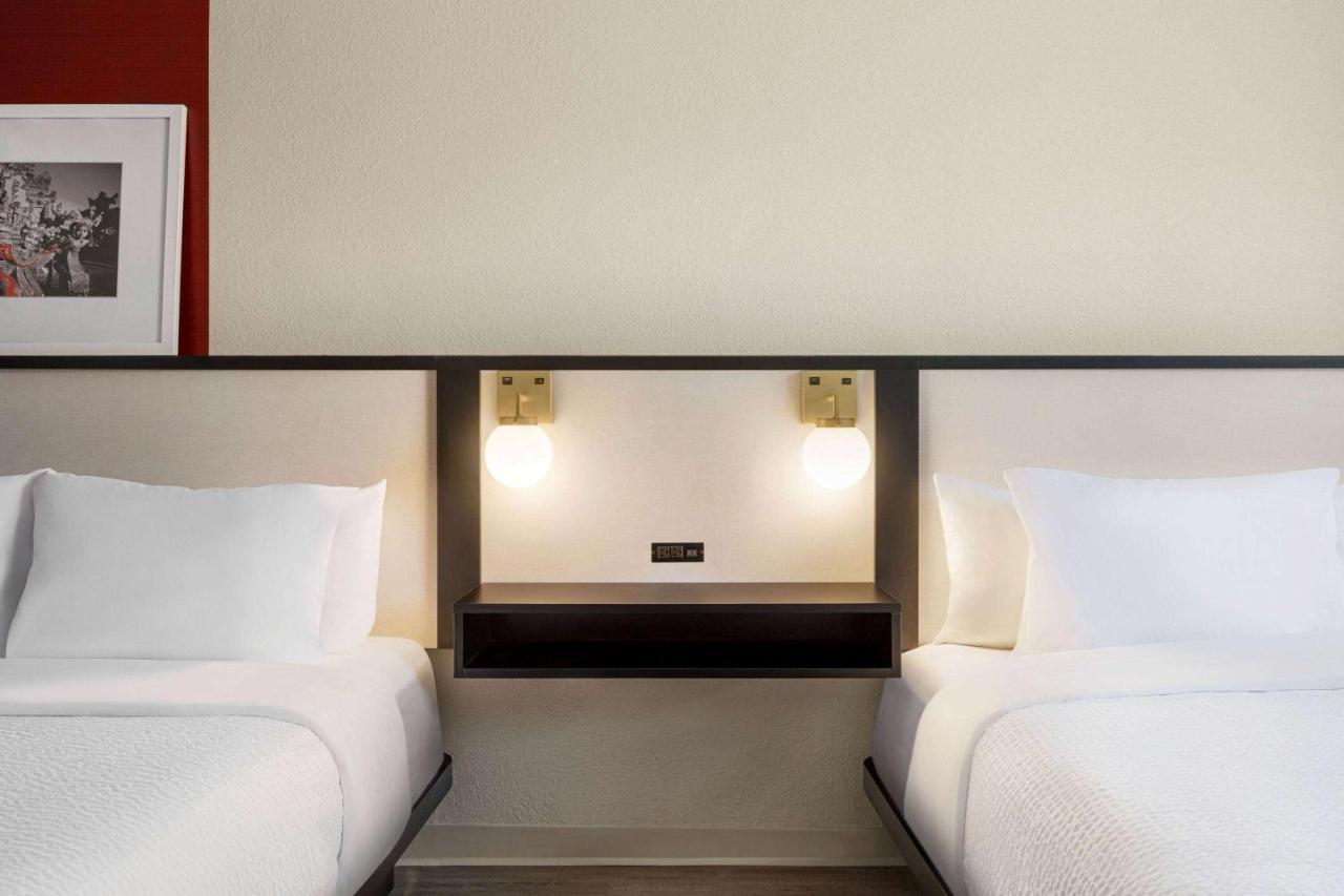 Ramada By Wyndham Allentown Bethlehem Zewnętrze zdjęcie